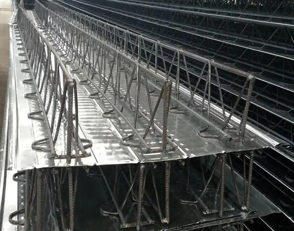 襄陽遠(yuǎn)大彩鋼廠家簡述施工完成后對桁架樓承板的檢查